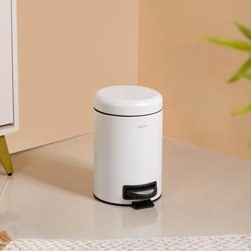 3L White Pedal-Activated Metal Trash Can With Bucket System 1