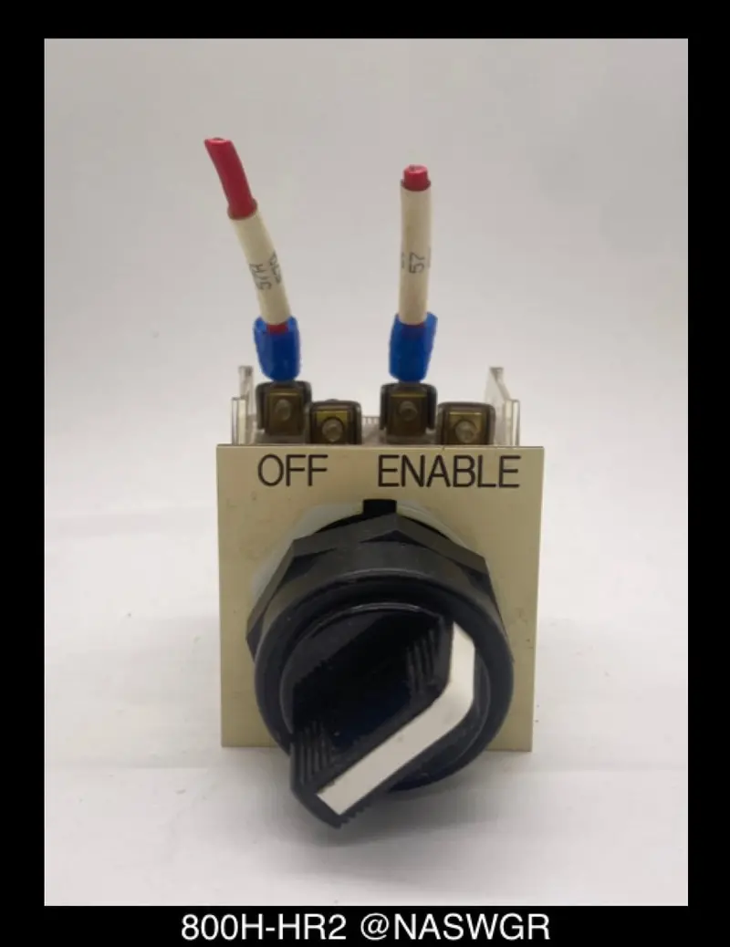 Allen-Bradley 800H-Hr2 Heavy-Duty Selector Switch 1