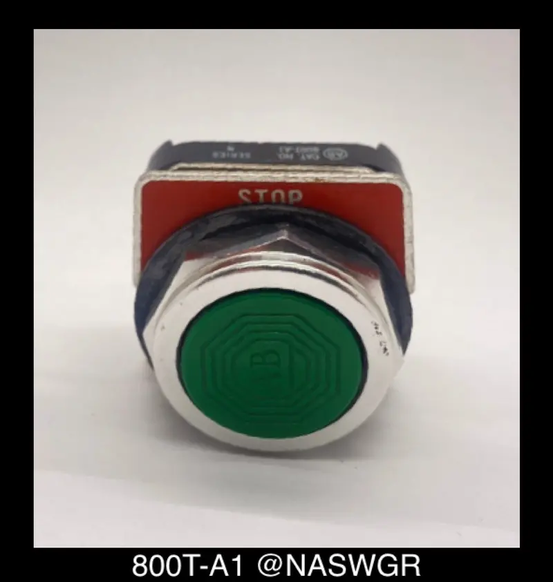 Allen-Bradley 800T-A1 Momentary Push Button 1
