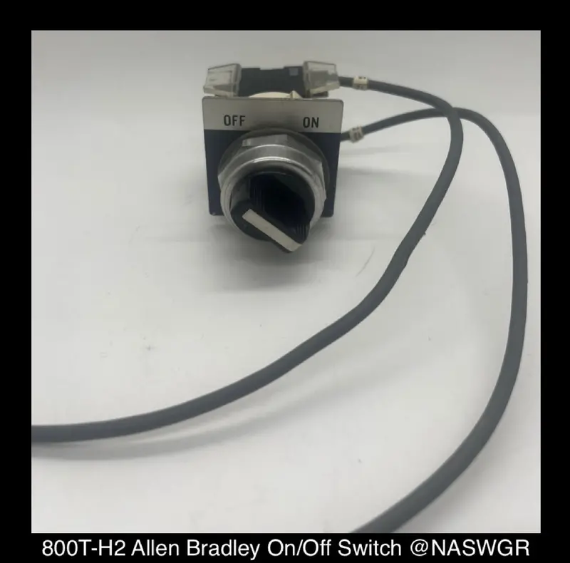 Allen-Bradley 800T-H2 Manual On/Off Control Switch 1
