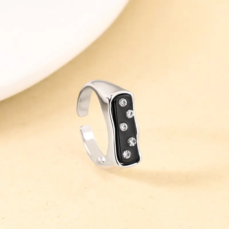Black Domino Stone Detail Silver Ring 1