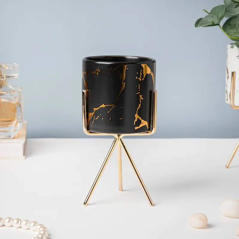 Black Marble Cacti-Themed Ceramic Planter 1