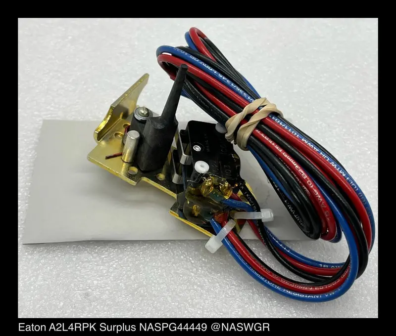 Eaton A2L4Rpk Alarm Switch Accessory For Molded Case Circuit Breakers — P/N 1493D42G03 1