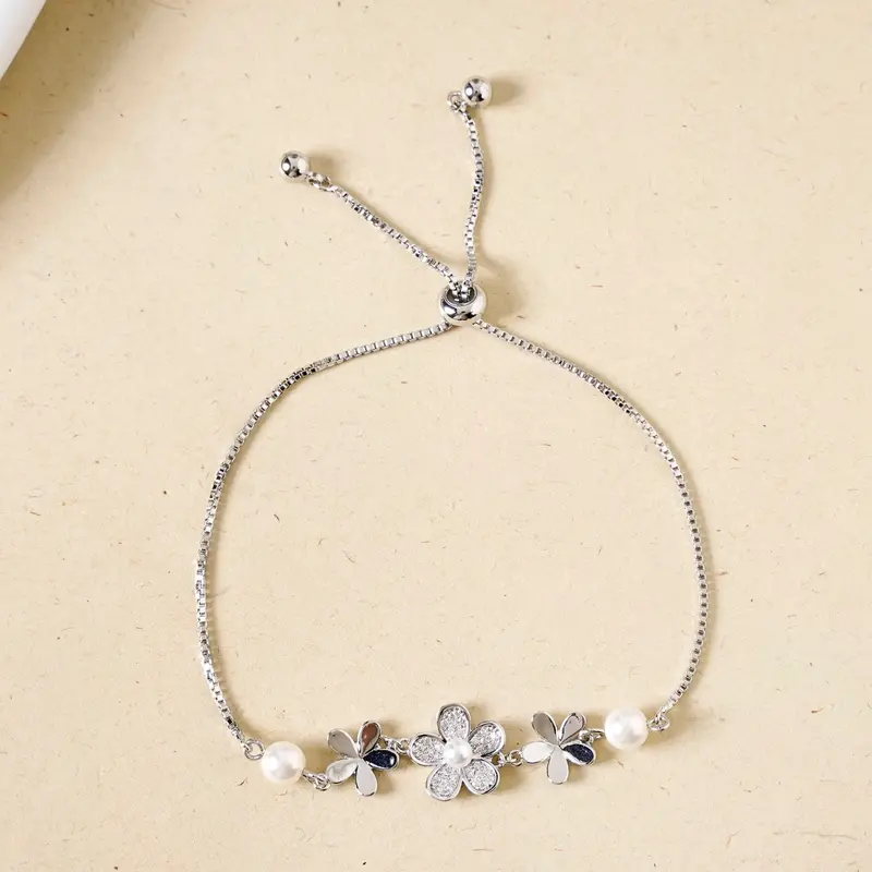 Floral Grace Silver Link Bracelet 1