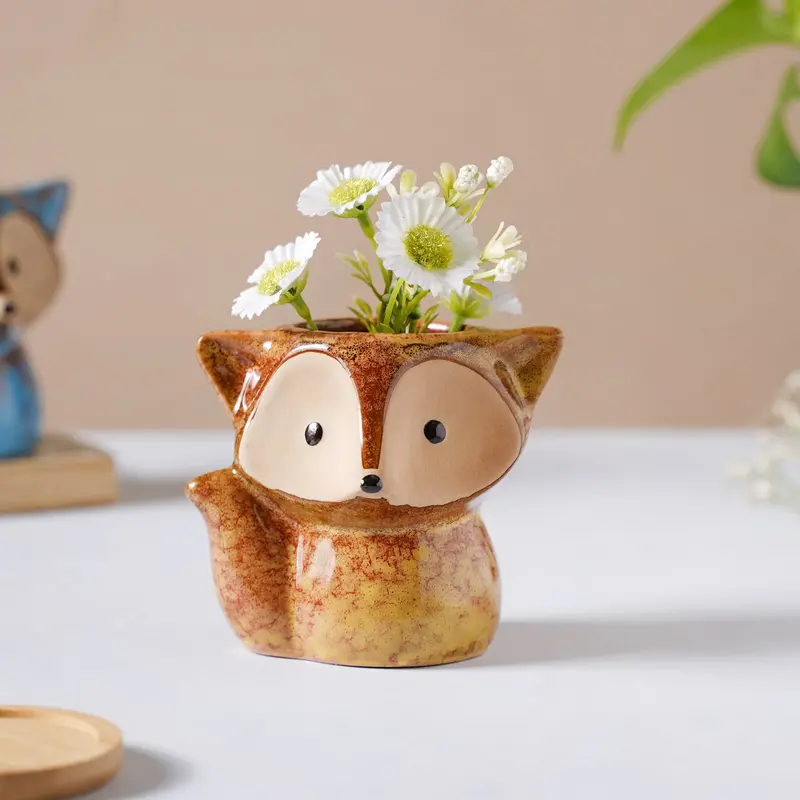 Foxy Brown Stoneware Planter 1