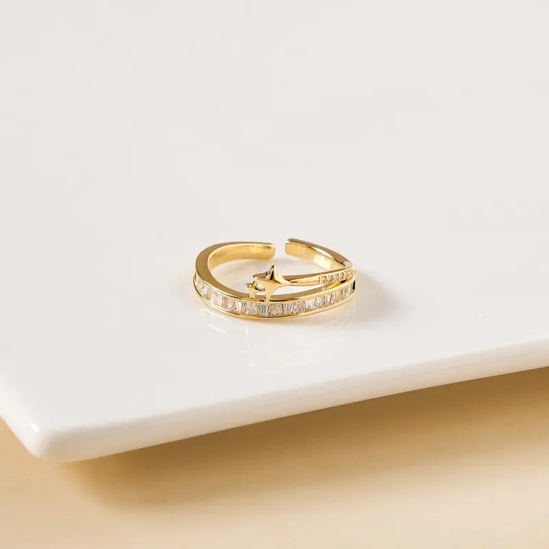 Galaxy Gleam Dual-Tone Gold Ring – Modern Stackable Band 1
