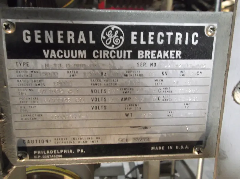 Ge H13.8-500-Ok Vacuum Interrupter Circuit Breaker 1