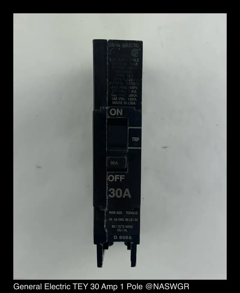 Ge Tey130 Compact Circuit Breaker – 30A, Space-Saving Design 1