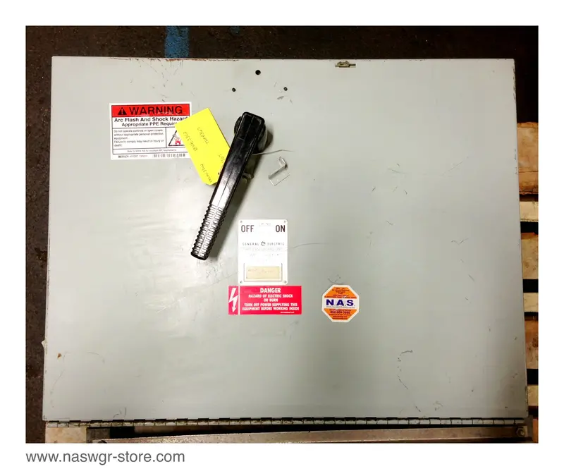 Ge Thfp367 Qmr367 Panelboard Switch – 800 A, 3-Pole, Main-Lug Configuration 1