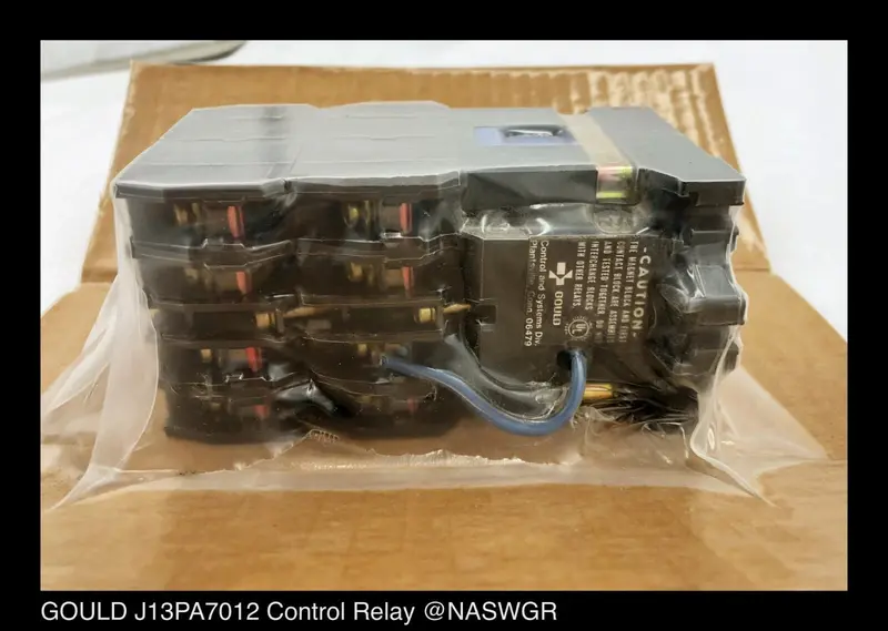 Gould J13Pa7012 Industrial Control Relay – 125V Dc, New Surplus 1
