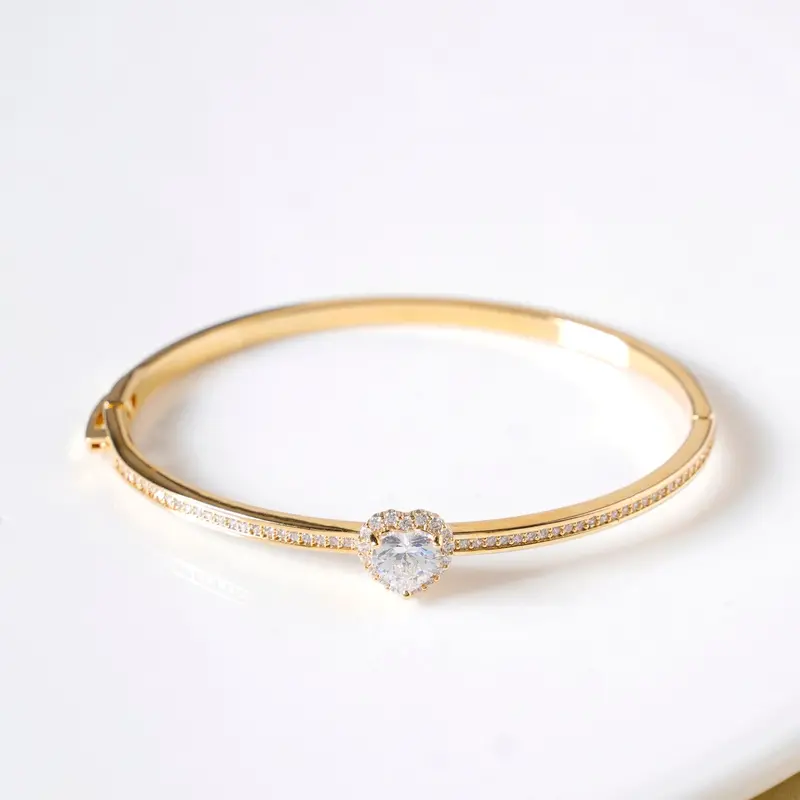 Heart-On-Sleeves Gold Bracelet – Layering Essential 1
