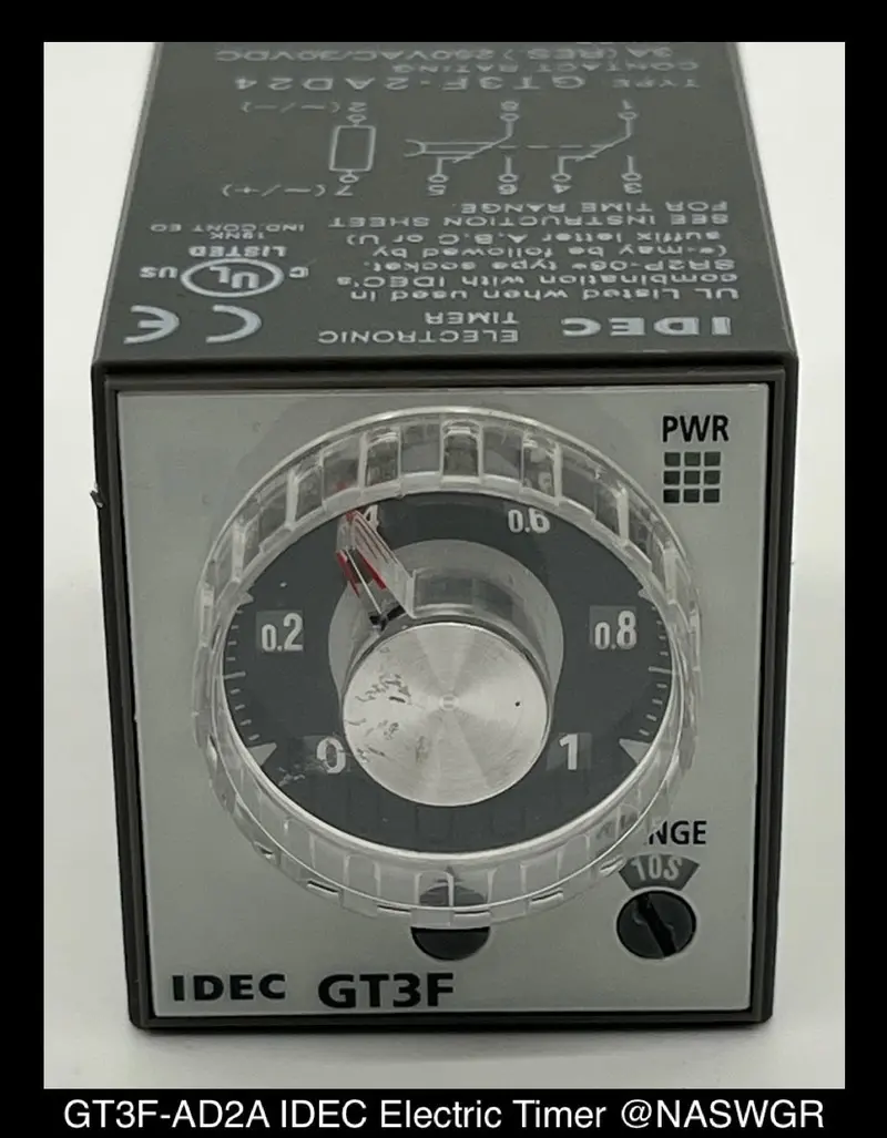 Idec Gt3F-Ad2A Electronic Timer With Adjustable Delay 1