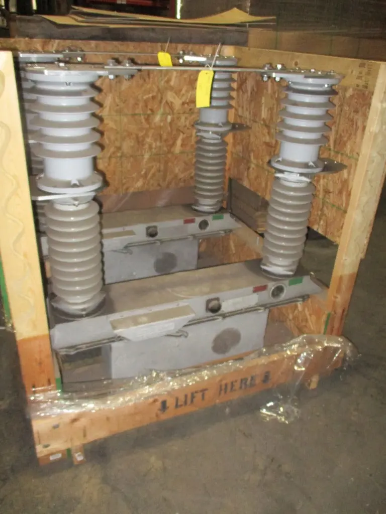 Joslyn Vbt Vacuum Electric Switching Device 1