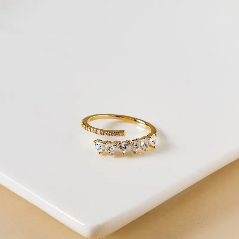 Lovestruck Bypass Gold Ring – Curved Interlocking Band 1