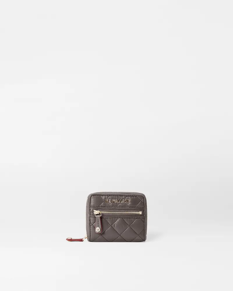 Magnet Crosby Slim Small Wallet 1