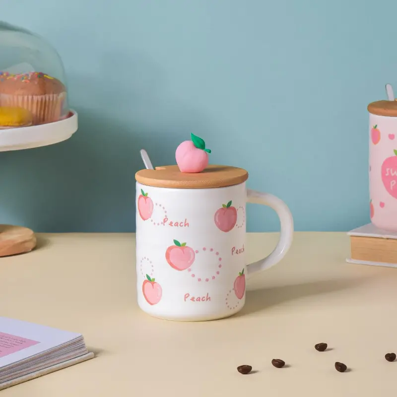 Peach-Print Morning Tea Mug With Lid & Spoon – 350 Ml 1