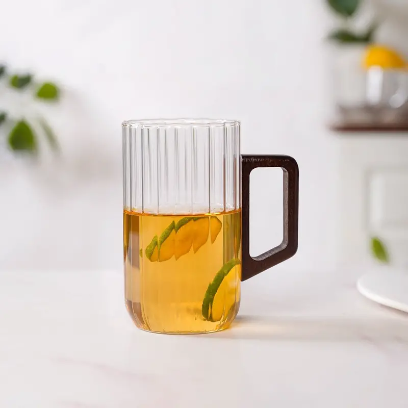 Ribbed Glass Mug With Wooden Handle – Ergonomic 500Ml Beverage Cup 1