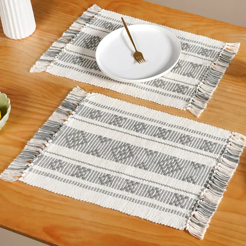 Set Of 6 Fringed Cotton Placemats – Minimalist Design 1