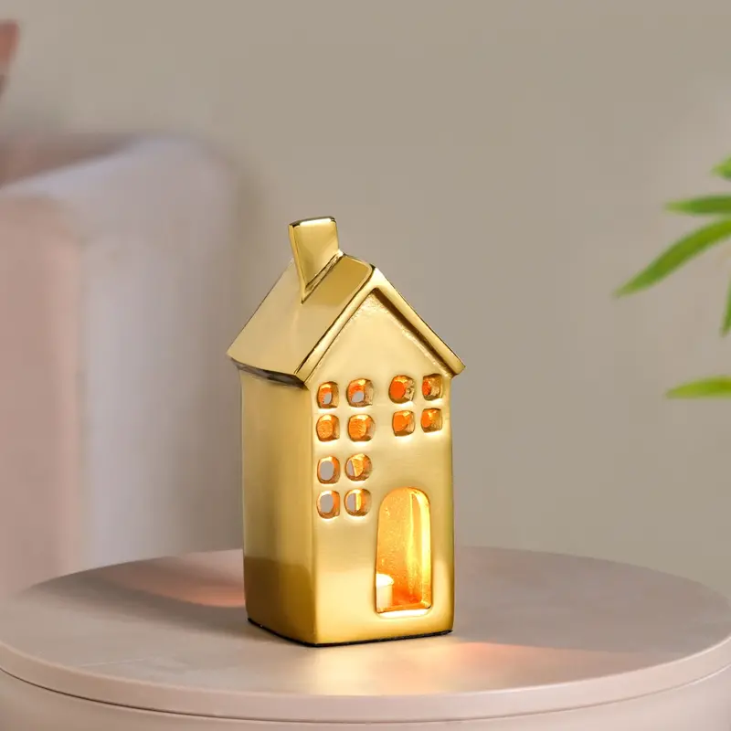 Shimmer Haus Elegant Gold Candle Holder 1