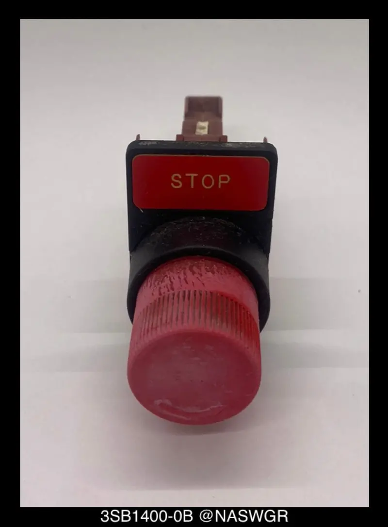 Siemens 3Sb1400-0B Emergency Stop Button 1