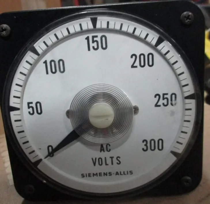 Siemens-Allis 300V Ac Panel Meter – Model 15-171-924-00-284 1