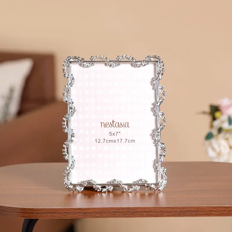 Silver Winding Leaf Picture Frame – Medium 13X18 Cm Organic-Inspired Design 1