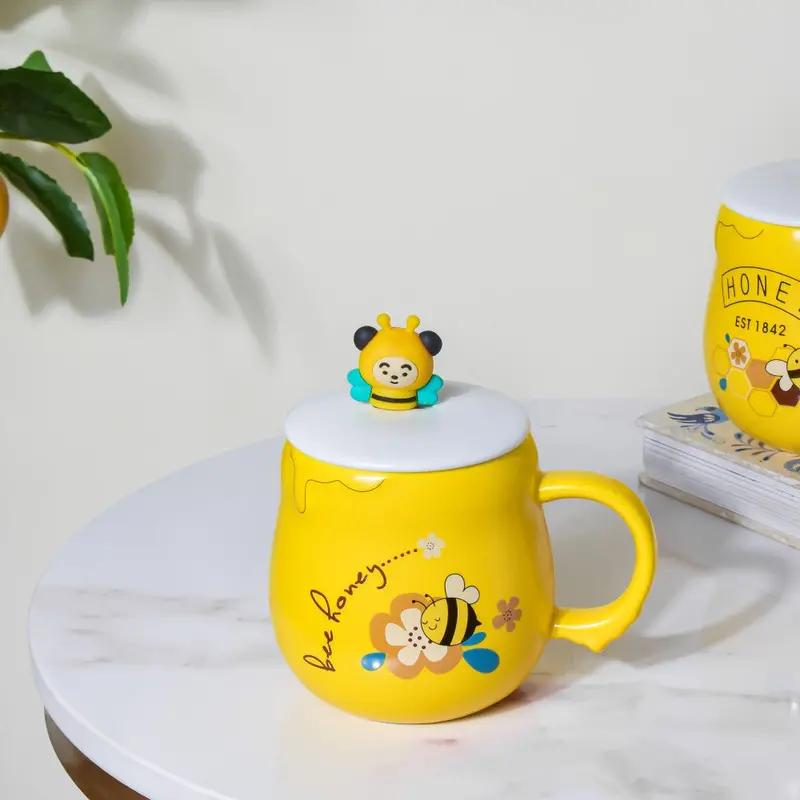 Sleepy Honeybee Coffee Mug – Yellow, 350 Ml 1