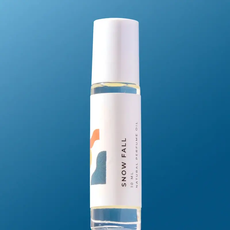 Snow Fall Perfume Oil Roller – Calming Winter-Inspired Fragrance By Hombody Candle Co. 1