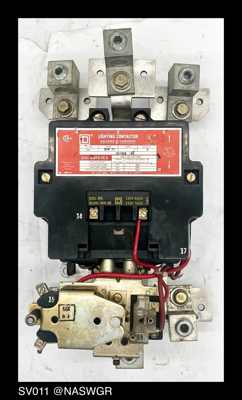 Square D 8903Svo11V02 Lighting Contactor – 200A, 120Vac Coil 1