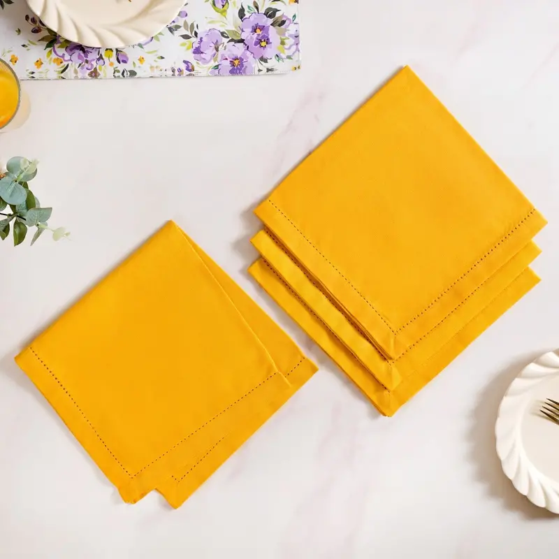 Sunny Yellow Cotton Napkin Set – 4-Piece Table Linen Collection 1