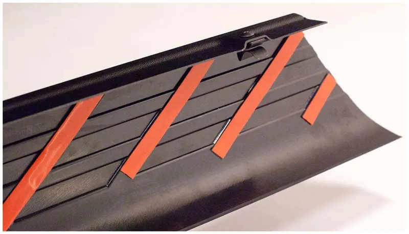 Bushwacker Ultimate Smoothback Bed Rail Cap – Sleek Black Finish, No Stake Pocket 1