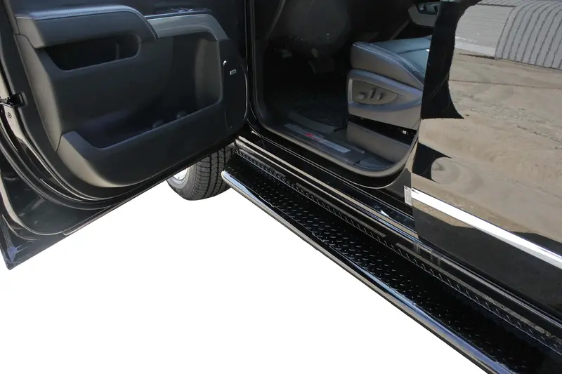 Go Industries 42751 Diamond Tread Steps 1